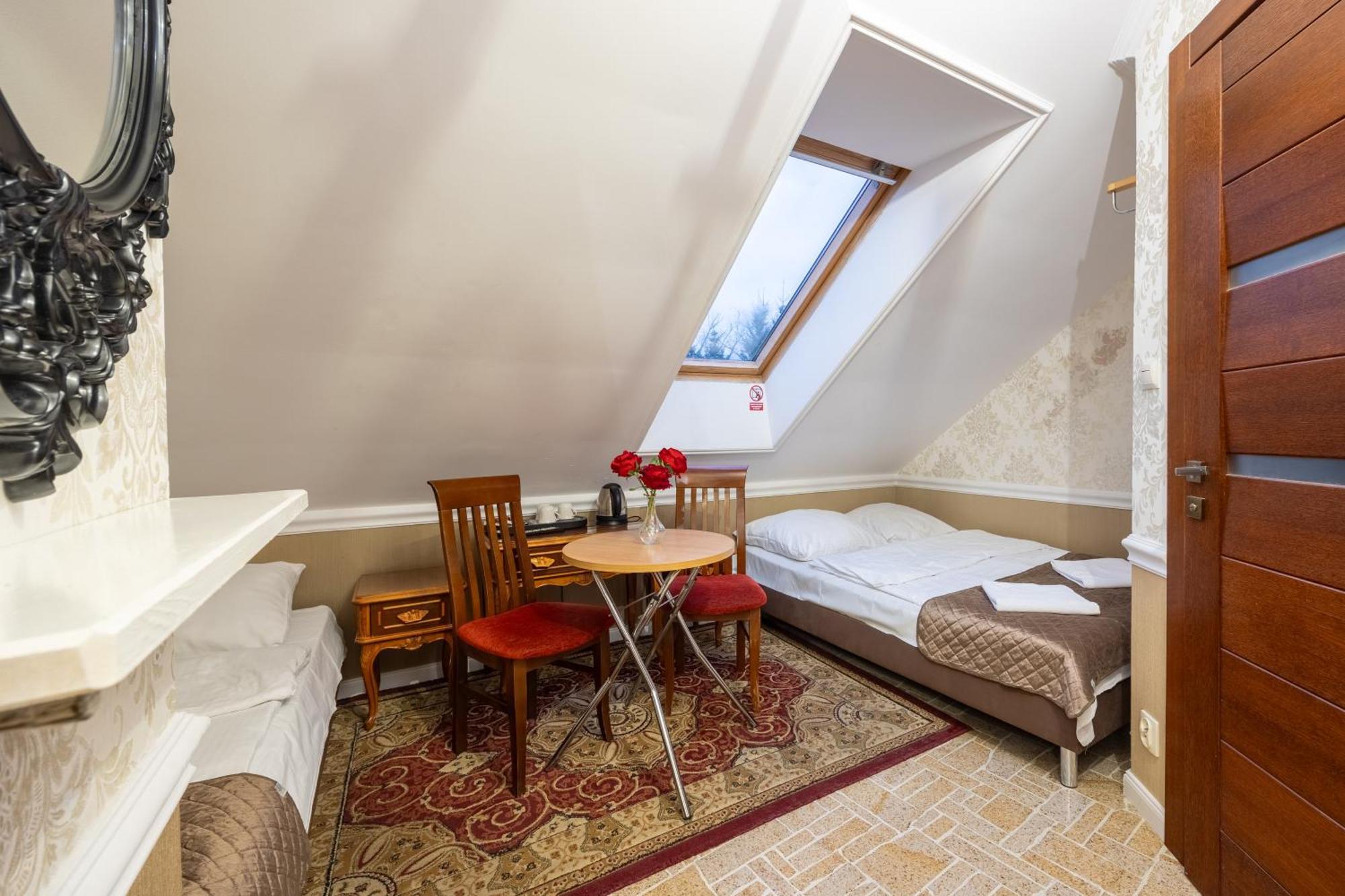 Dworek Kurowski Szczecin Buitenkant foto